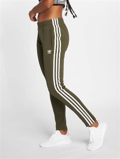 jogginghose damen adidas unten eng oben weit|Adidas Damen Jogginghosen online kaufen .